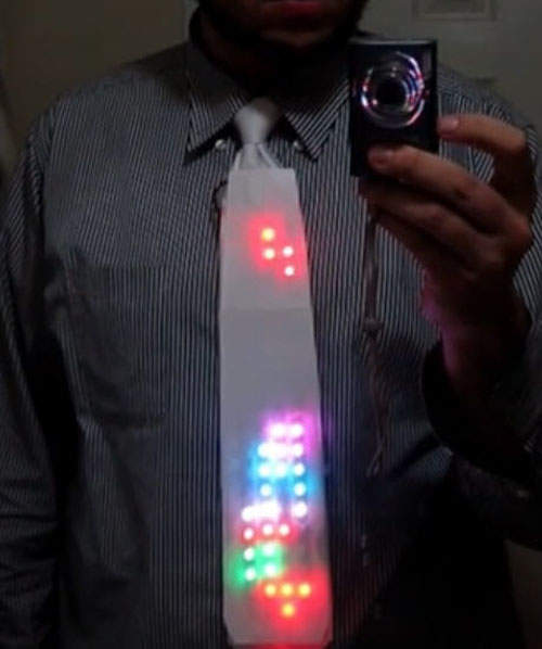 超好玩《LED俄羅斯方塊領帶》 我看今年參加婚禮就穿這套啦~www