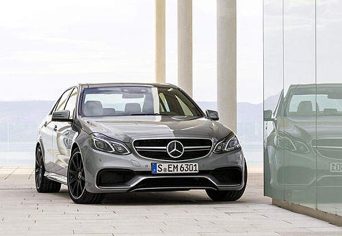 小改款《賓士E63 AMG》性能旗艦壓陣來報到～