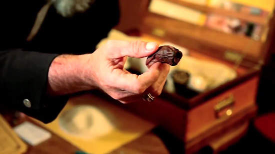 《腳趾雞尾酒》不可以吃掉的腳趾居然被客人... 《腳趾雞尾酒》不可以吃掉的腳趾居然被客人...