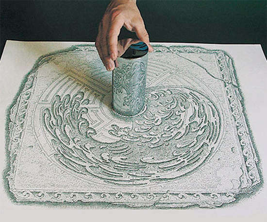 《鏡面變形藝術》加上鏡子神上加神 《鏡面變形藝術》加上鏡子神上加神