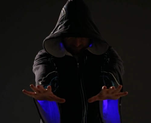 《魔導士帽T》詠唱咒語就發亮有夠中二的啦哈哈哈(必敗) 《魔導士帽T》詠唱咒語就發亮有夠中二的啦哈哈哈(必敗)