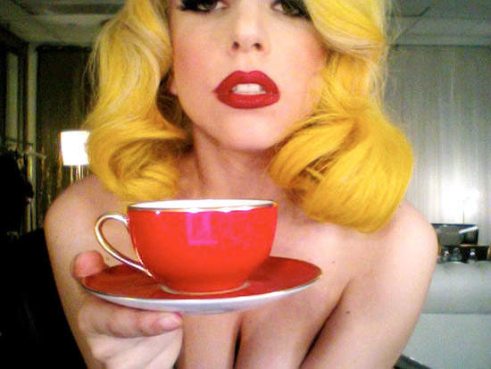 歌星在後台都吃些什麼～攝影師為您揭曉