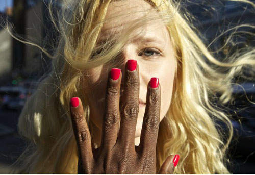 噓...不要說話....這樣才是最安全的？