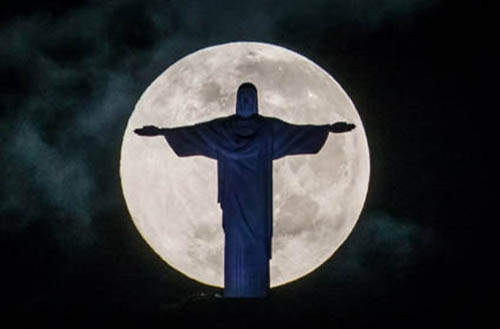 法新社公佈2013最棒的年度攝影照片   趕快來回顧一下吧