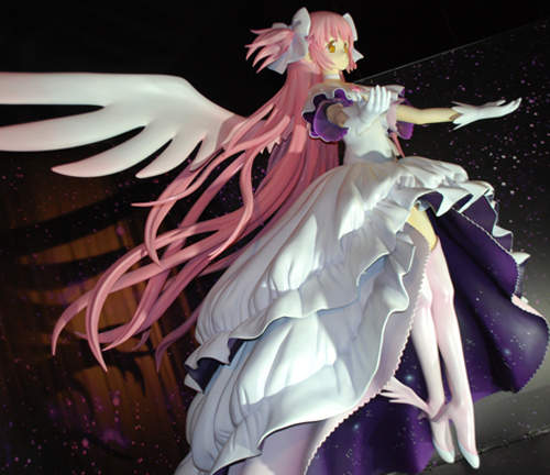 《魔法少女小圓劇場版》複製原畫展　兩米高圓神降臨