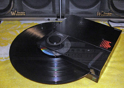 Sony歷代經典怪怪3C產品大集合  誰能比我還怪呢~(笑)