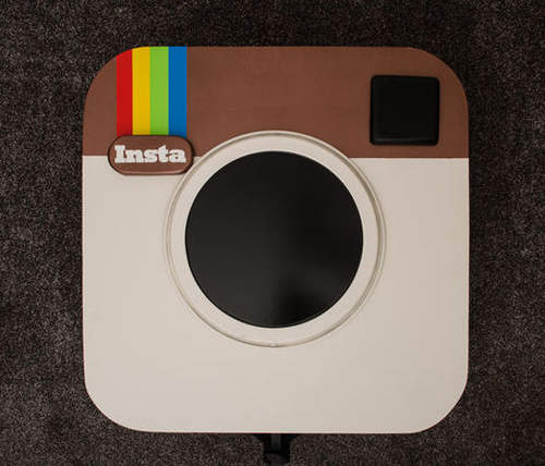 國外神人自製《巨型Instagram相機》 拿來自拍只是剛好而已嘛~ 國外神人自製《巨型Instagram相機》 拿來自拍只是剛好而已嘛~