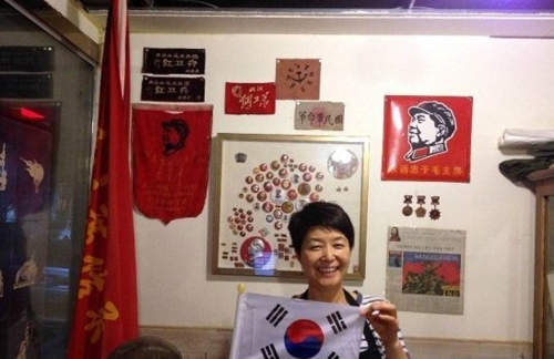 在首爾的《毛澤東主題餐廳》賣的該不會是小紅書吧XD