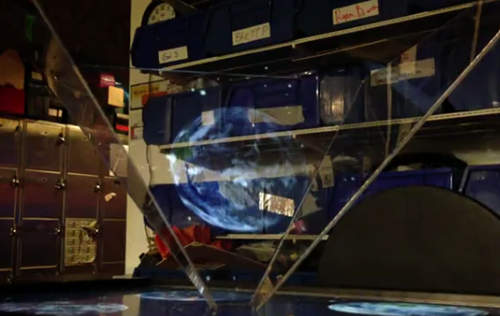 超科幻3D立體投影螢幕　未來手勢操控的新玩法