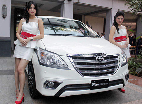 印尼版《Toyota Innova》小改款涉水力會進擊嗎？(被毆)