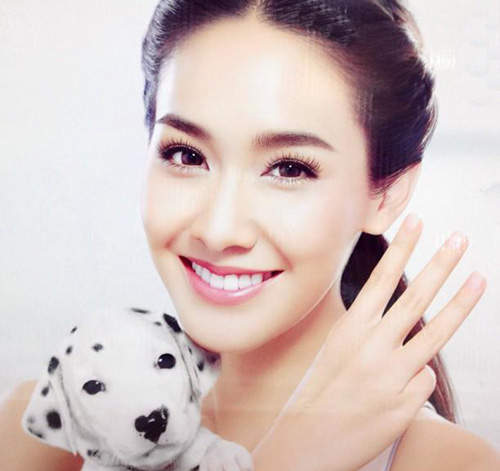 泰國美女Min Peechaya　卡尼爾廣告女主角