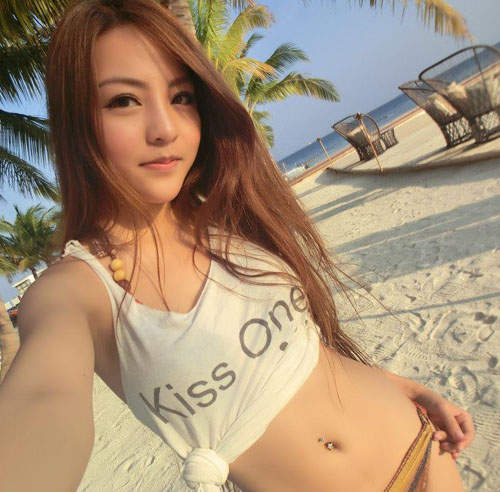 Vivi Tam 來自香港的一位美人麻豆 Vivi Tam 來自香港的一位美人麻豆