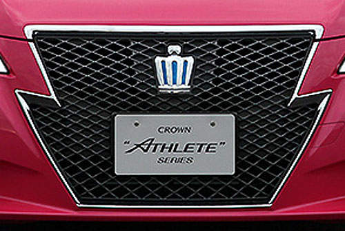 桃紅版《Toyota Crown》這款內在美實在太犯規惹...