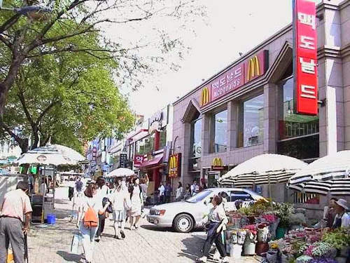 12年前的《清潭洞街拍》十幾年來繁華了好多啊......