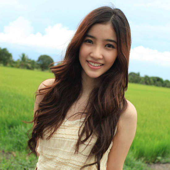 艾‧嬪帕甘《我死在去年夏天》這年頭連鬼都要這麼正就對了 艾‧嬪帕甘《我死在去年夏天》這年頭連鬼都要這麼正就對了