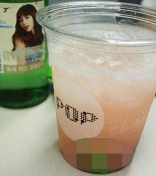 網友分享《砲彈酒新玩法》你真的喝得下去嗎? 網友分享《砲彈酒新玩法》你真的喝得下去嗎?