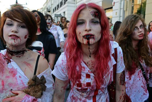 波蘭《殭屍遊行》沒打扮的會被吃掉嗎XD