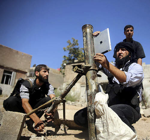 迫擊砲xiPad 敘利亞反抗軍最新高科技組合應用法 迫擊砲xiPad 敘利亞反抗軍最新高科技組合應用法