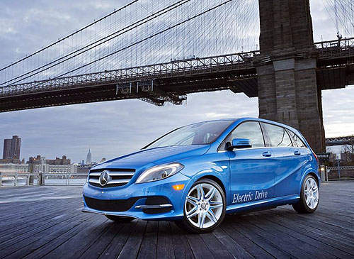 《賓士B-Class Electric Drive》運動跑旅紐約車展放電~ 《賓士B-Class Electric Drive》運動跑旅紐約車展放電~