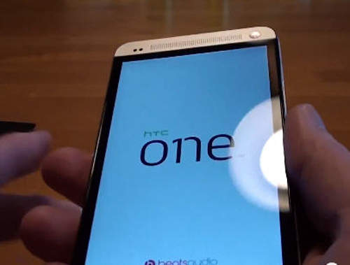 《New HTC One》新一代HTC機王 國外最新首發零售版開箱 《New HTC One》新一代HTC機王 國外最新首發零售版開箱