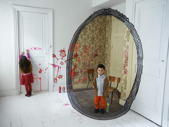 充滿《幻想的廢墟》對比的兩個世界