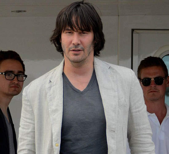 基努李維你「腫」麼了？基哥福態亮相坎城