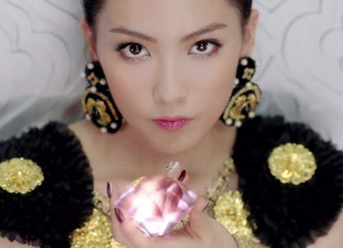 仿妝系列《KARA知英》無法成為淑女那要成為…? 仿妝系列《KARA知英》無法成為淑女那要成為…?