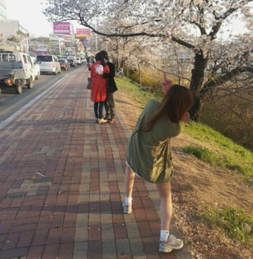 櫻花道《法克妹》看到情侶就念:去去閃光走~