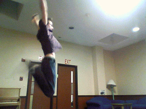 《一個美國插畫家的爆走》截稿日之前是很脆弱的... 《一個美國插畫家的爆走》截稿日之前是很脆弱的...