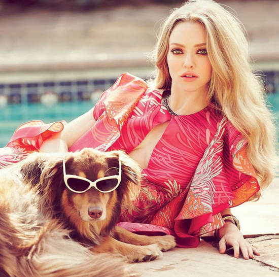 愛狗正妹《亞曼達賽佛瑞》與她家大狗相親相愛圖片集♥ 愛狗正妹《亞曼達賽佛瑞》與她家大狗相親相愛圖片集♥