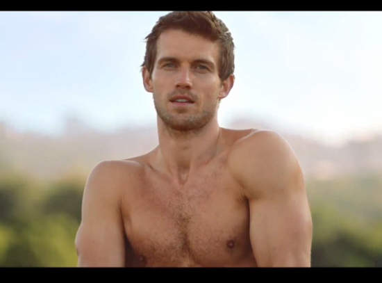 一瓶可樂 讓超模Andrew Cooper脫了.゚ヽ(*´∀`)ノ゚ 一瓶可樂 讓超模Andrew Cooper脫了.゚ヽ(*´∀`)ノ゚