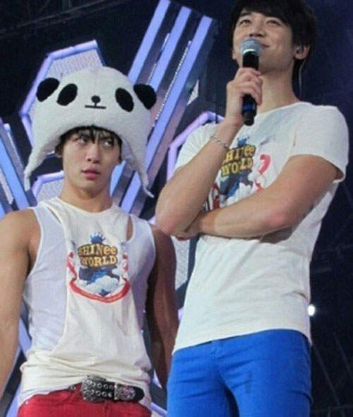 《韓星真心側拍照》如果沒有你的話我就是團體中的_ _了~(瞪) 《韓星真心側拍照》如果沒有你的話我就是團體中的_ _了~(瞪)