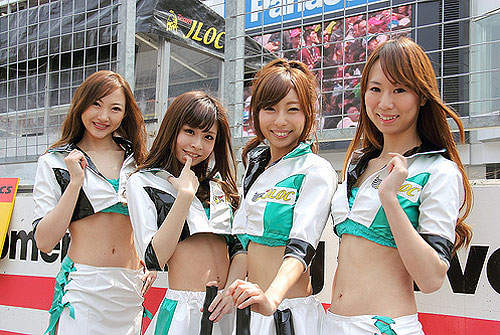 2013年第二戰《Super GT賽車女郎》美麗身影又來囉~ 2013年第二戰《Super GT賽車女郎》美麗身影又來囉~