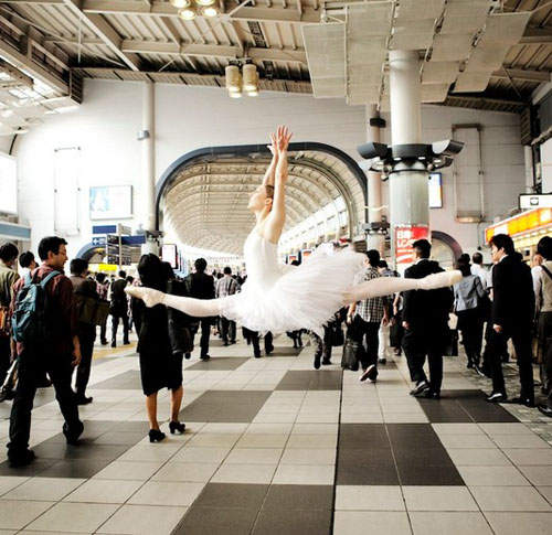 漂浮芭蕾?原來芭蕾舞者也愛漂漂? 漂浮芭蕾?原來芭蕾舞者也愛漂漂?