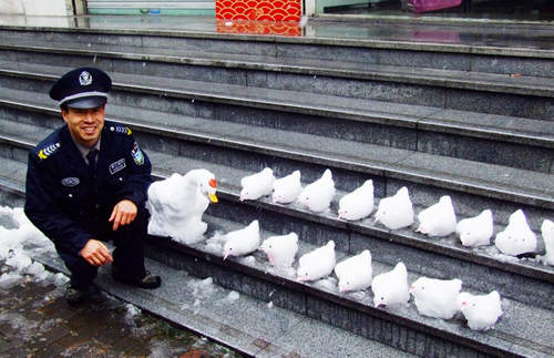 大陸《神人雪雕》竟然有草莓?! 大陸《神人雪雕》竟然有草莓?!