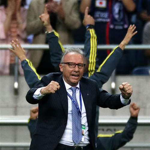 日本人瘋足球 踢進世足預賽的這一夜大家都瘋啦wwww 日本人瘋足球 踢進世足預賽的這一夜大家都瘋啦wwww