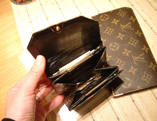 《沒錢特質》存不到錢的錢包通常長這樣～