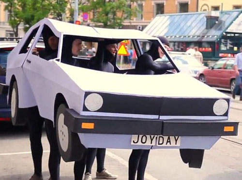 挪威另類《代客停車》想找車位找他們就對了 挪威另類《代客停車》想找車位找他們就對了