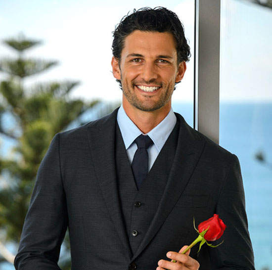 澳洲《黃金單身漢》第一季 25女爭搶的醫生到底有多帥? 澳洲《黃金單身漢》第一季 25女爭搶的醫生到底有多帥?