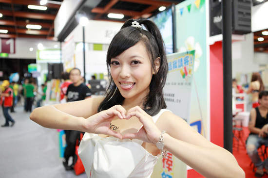 小香特派員《2013 台北應用展》Showgirl點點名 ❤ 