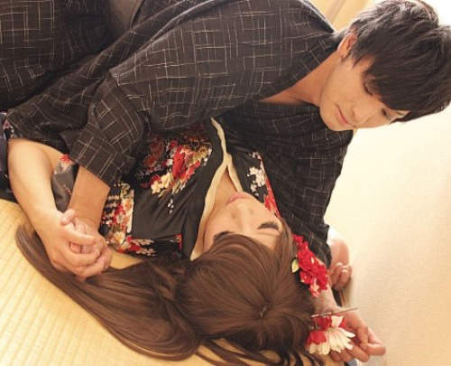 大學《校園情侶選拔》恩愛程度絕對閱覽注意級? 大學《校園情侶選拔》恩愛程度絕對閱覽注意級?