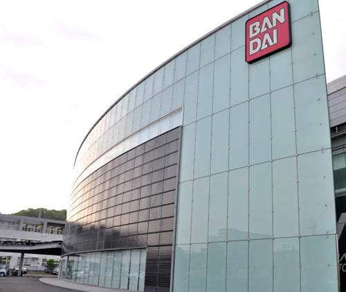 靜岡鋼彈工廠　穿聯邦軍制服逛一圈出來這可是男人的浪漫啊～