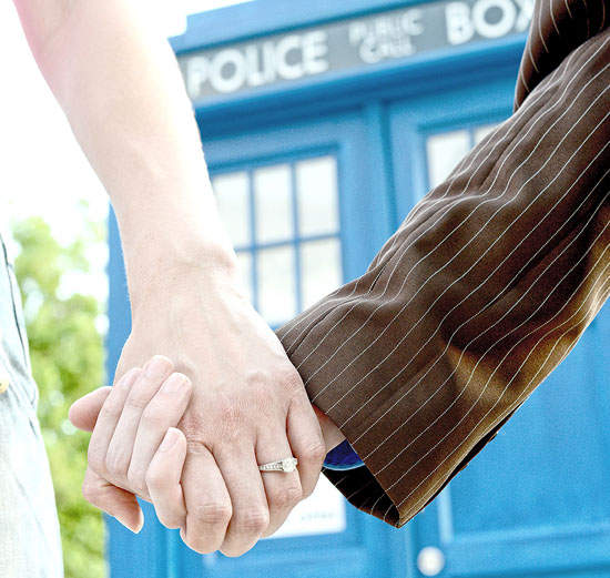 《Doctor Who》訂婚典禮 遇到博士當然嫁了啊(誤) 《Doctor Who》訂婚典禮 遇到博士當然嫁了啊(誤)