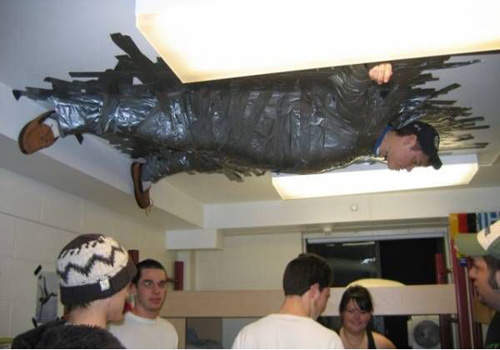 《惡整朋友》朋友就是要整一下~XD 《惡整朋友》朋友就是要整一下~XD