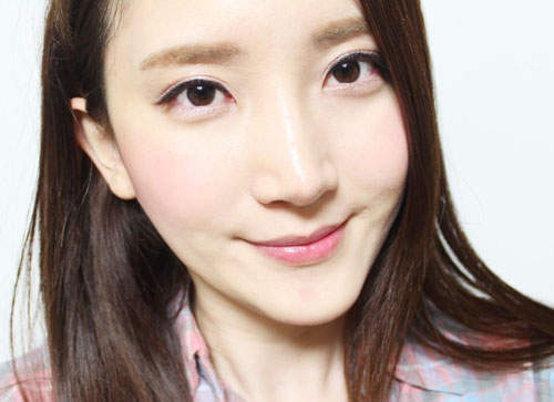 《RMK 春‧霧彩系列》霧面腮紅也太誘人...... 《RMK 春‧霧彩系列》霧面腮紅也太誘人......