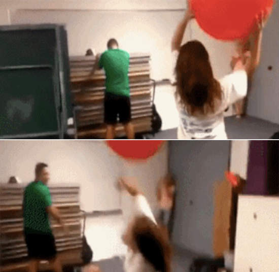 爆笑《現世報動圖》不是不報時候未到