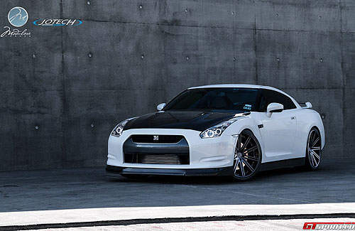 JoTech改造《Nissan GT-R》東瀛戰神殺氣換勁裝~ JoTech改造《Nissan GT-R》東瀛戰神殺氣換勁裝~