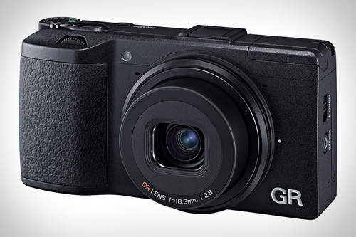APS-C 尺寸!全新進化Ricoh GR 隨身相機機王 衝擊性登場~ APS-C 尺寸!全新進化Ricoh GR 隨身相機機王 衝擊性登場~