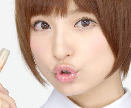面速力達母MARIKO 篠田麻里子的小護士裝扮真是太可愛了 面速力達母MARIKO 篠田麻里子的小護士裝扮真是太可愛了