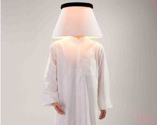 人型立燈《Embarakiya》他可能半夜會叫你起來上廁所... 人型立燈《Embarakiya》他可能半夜會叫你起來上廁所...